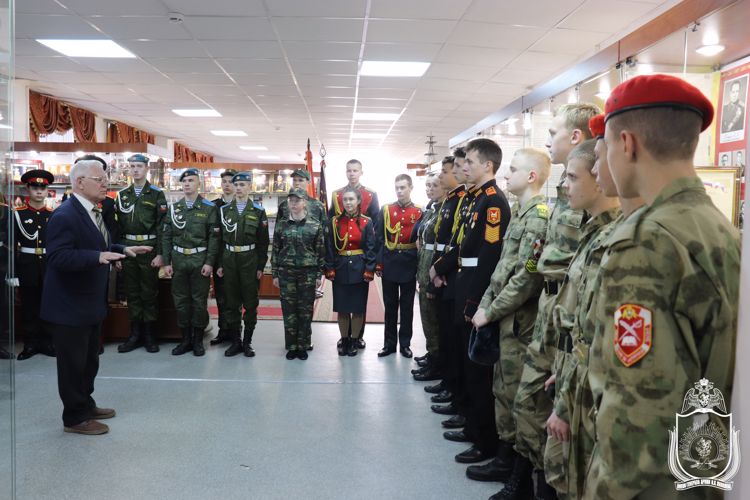 Военный институт посетили кадеты-участники конкурса  социальных проектов