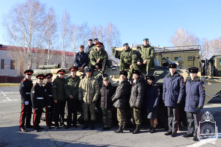 Военный институт посетили кадеты-участники конкурса  социальных проектов