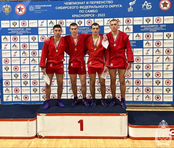 В городе Красноярске прошло Первенство и Чемпионат Сибирского федерального округа по самбо и боевому самбо