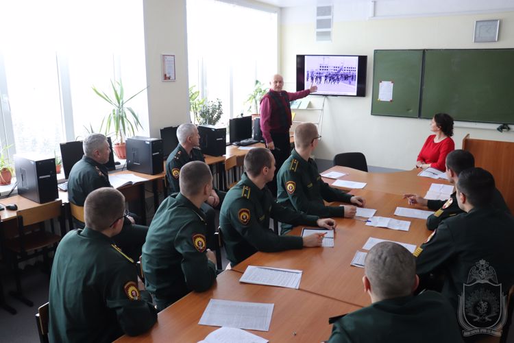 Проведен круглый стол по истории войск национальной гвардии Российской Федерации