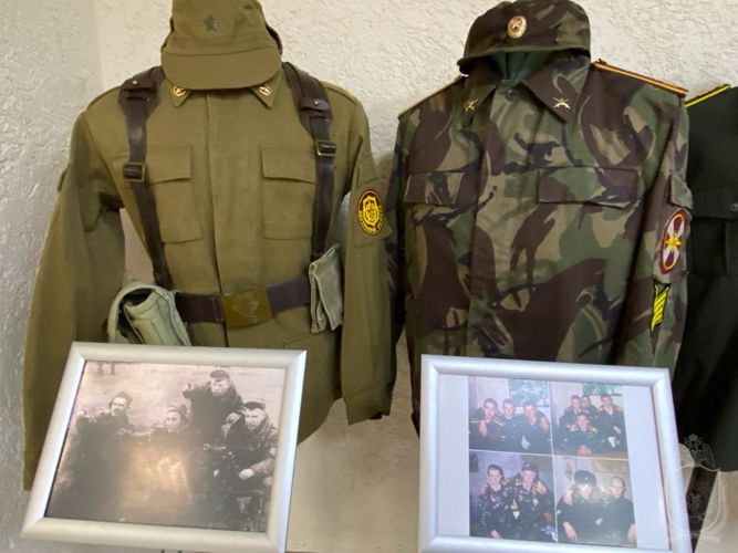 В Новосибирском военном институте собрали образцы форменного обмундирования курсантов разных времен (ВИДЕО)