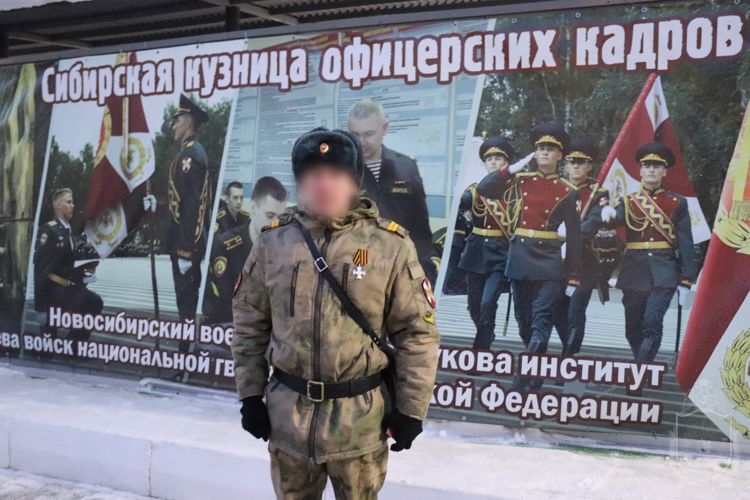 Военнослужащему Новосибирского военного института – участнику специальной военной операции вручена государственная награда
