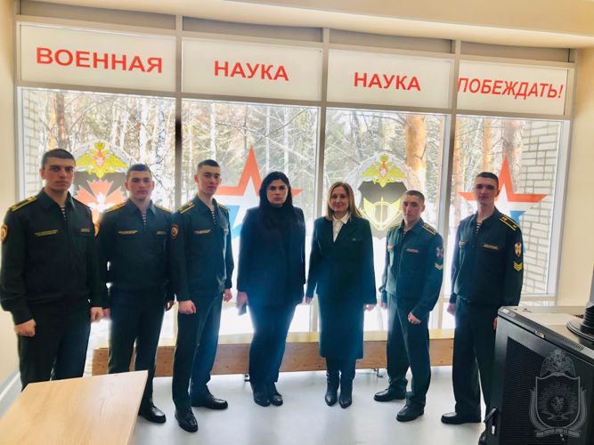 Педагогические работники и курсанты приняли участие в межвузовской конференции