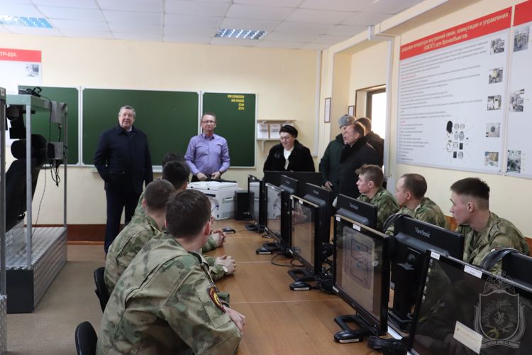 Военный институт посетила супруга Героя России генерал-полковника  Анатолия Александровича Романова 