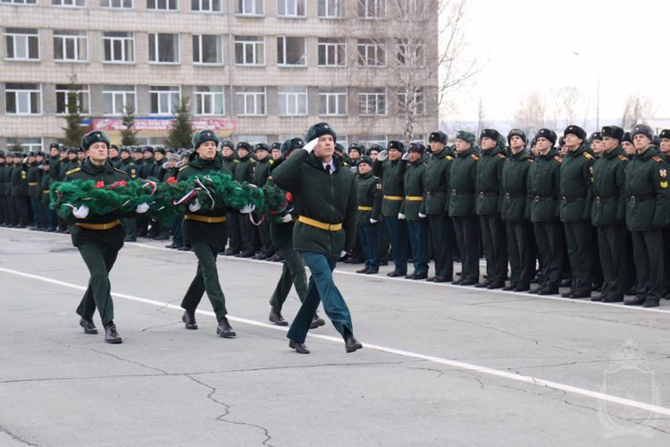 В Новосибирском военном ордена Жукова институте имени генерала армии И.К. Яковлева войск национальной гвардии отметили День войск национальной гвардии