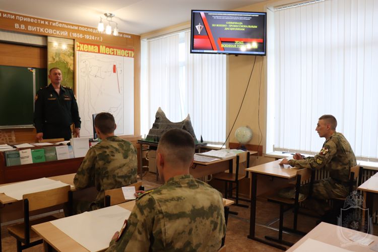 В военном институте прошла комплексная олимпиада по военно-профессиональным дисциплинам, физической подготовке  и  военной истории