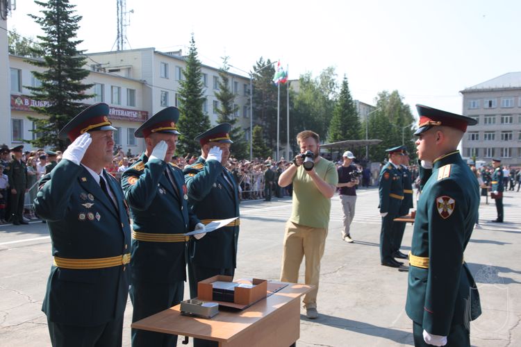 В Новосибирском военном институте   состоялся выпуск молодых офицеров