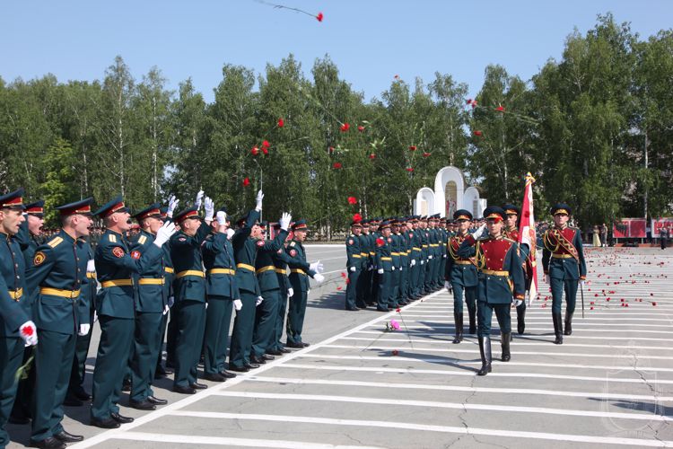 В Новосибирском военном институте   состоялся выпуск молодых офицеров