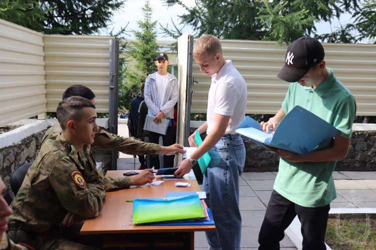 В Новосибирском военном институте начались вступительные экзамены