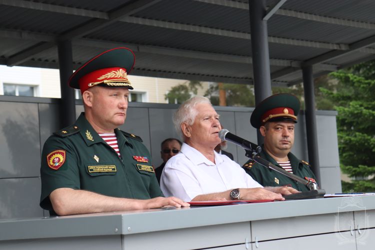 8 июля на территории Новосибирского военного института проведена встреча выпускников 1978, 1983, 1988 и 1993 годов