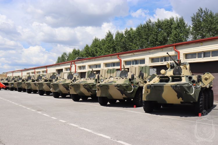В Новосибирском военном институте проведен технический осмотр машин военного института