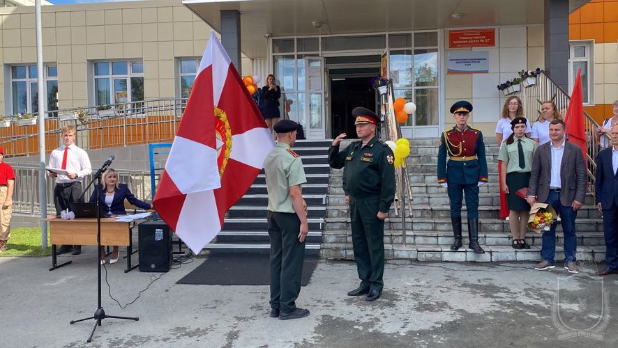 Новосибирский военный институт открыл новый класс Росгвардии в подшефной школе