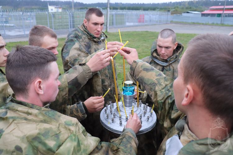 В учебном центре Новосибирского военного института открыли полевой храм