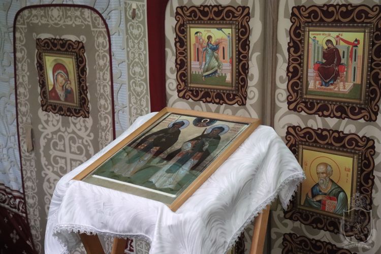 В учебном центре Новосибирского военного института открыли полевой храм