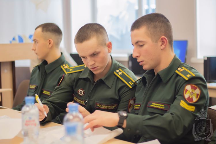 Курсанты военно-научного общества приняли участие в межвузовской конференции