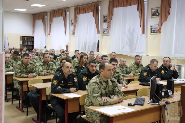 Проведена  техническая конференция с водителями и владельцами личного транспорта института 