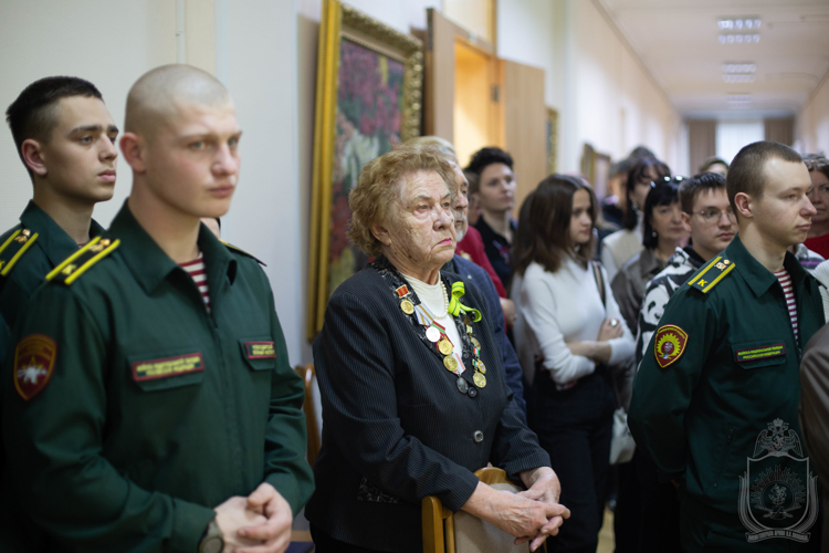 Курсанты посетили выставку посвященную  памяти художников блокадного Ленинграда 