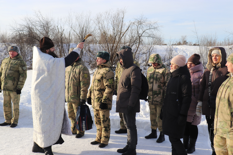 Военнослужащие военного института приняли участие  в праздновании Крещения Господня