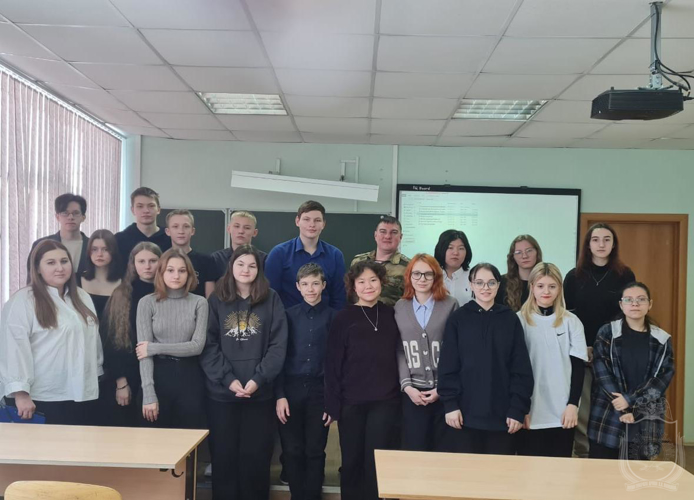 Военно-патриотическая акция «Знание.Герои»  В подшефных школах