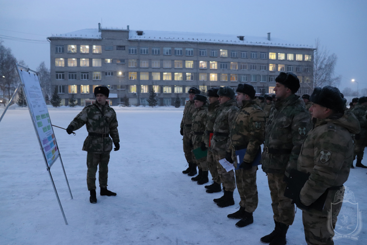 В Новосибирском военном институте начался зимний период подготовки