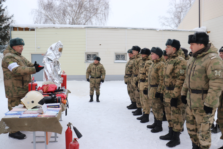 В Новосибирском военном институте начался зимний период подготовки