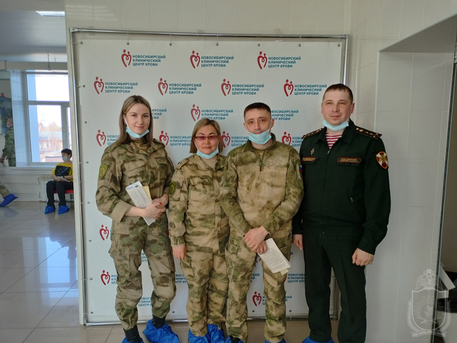 Военнослужащие Новосибирского военного института приняли участие в донорской акции