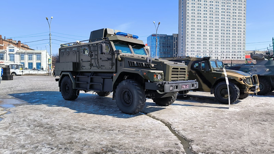 Военнослужащие Новосибирского военного института приняли участие в агитационно-пропагандисткой акции «Сила в правде!»