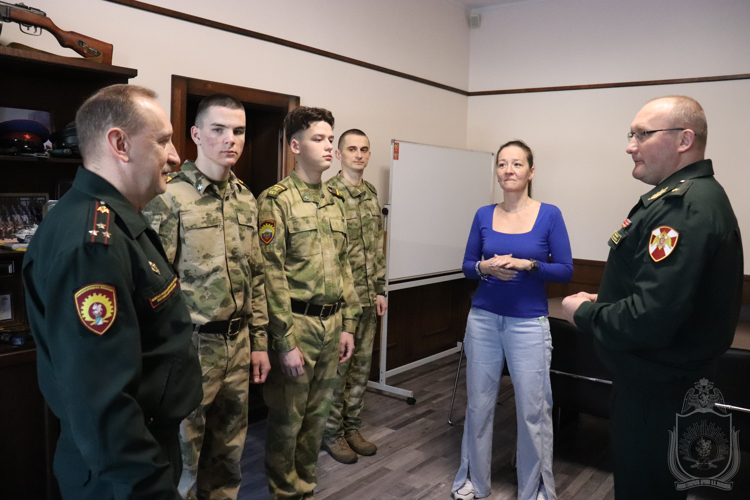 Кадеты Московского Президентского училища посетили военный институт