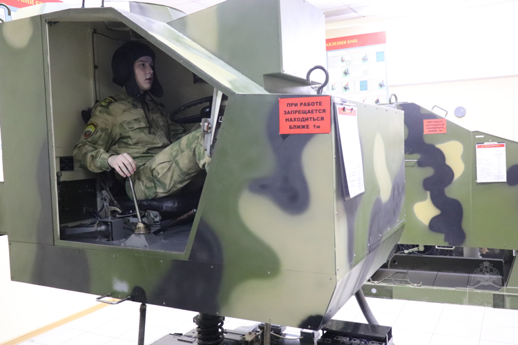 Кадеты Московского Президентского училища посетили военный институт