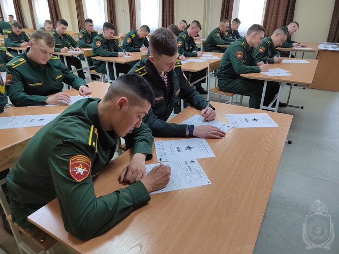 ВОЕННОСЛУЖАЩИЕ ВОЕННОГО ИНСТИТУТА ПРИНЯЛИ УЧАСТИЕ В ДИКТАНТЕ ПОБЕДЫ