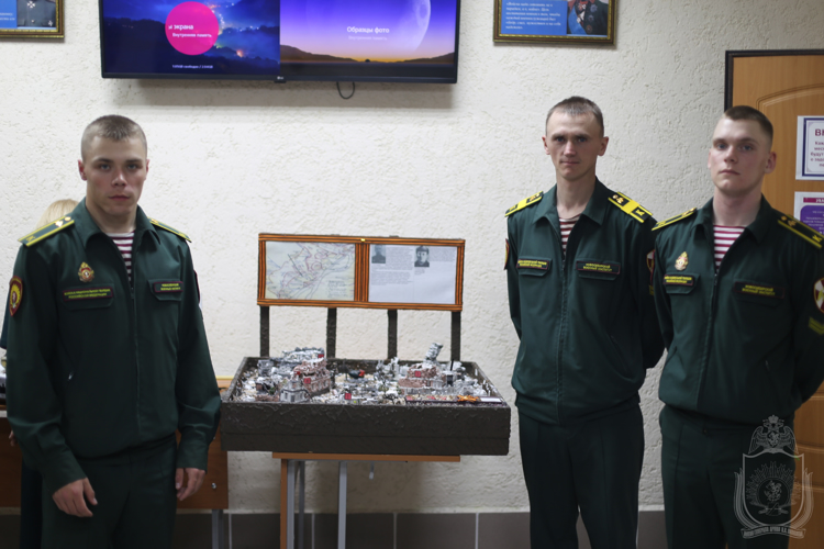 В военном институте проведен творческий военно-исторический конкурс макетов-экспозиций