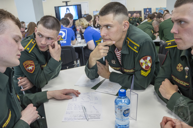 Военный институт организовал интеллектуальную игру