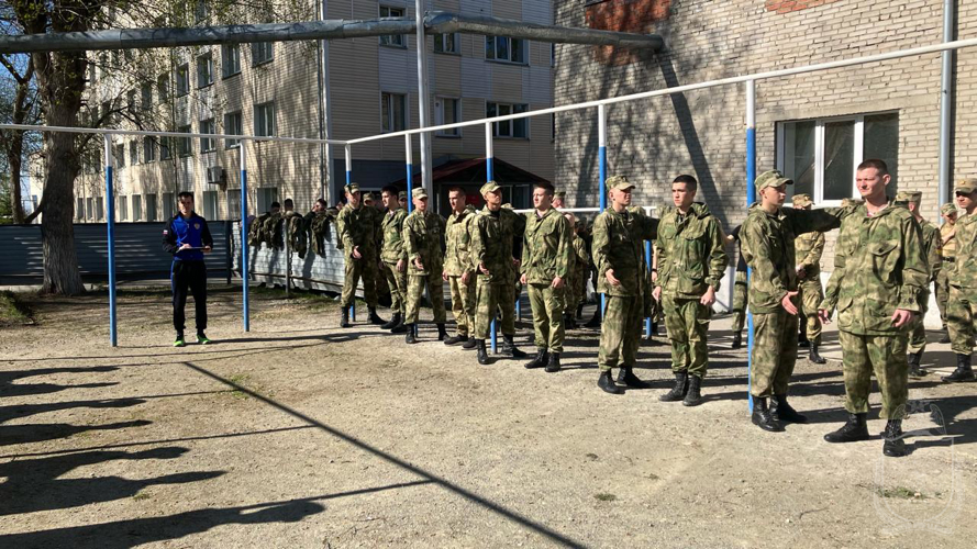 В военном институте прошел спортивный праздник «А ну-ка Парни», посвященный празднованию 79-ой годовщины в ВОВ среди переменного состава