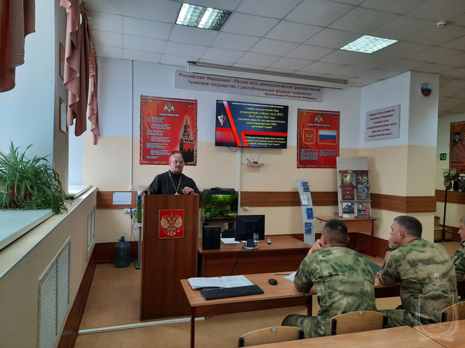 В военном институте провели учебно-методический сбор руководителей групп военно-политической подготовки