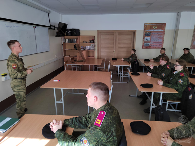 В военном институте проведены военно-полевые сборы с воспитанниками Сибирского кадетского корпуса