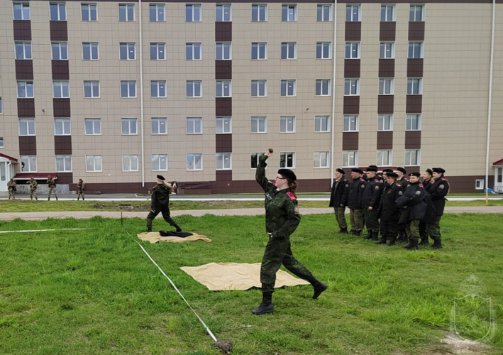 В военном институте проведены военно-полевые сборы с воспитанниками Сибирского кадетского корпуса