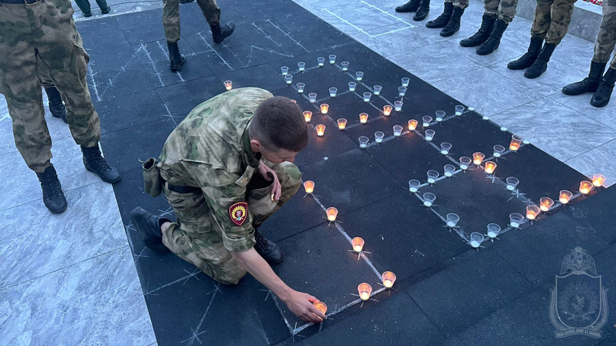 В военном институте провели акцию «Свеча памяти»