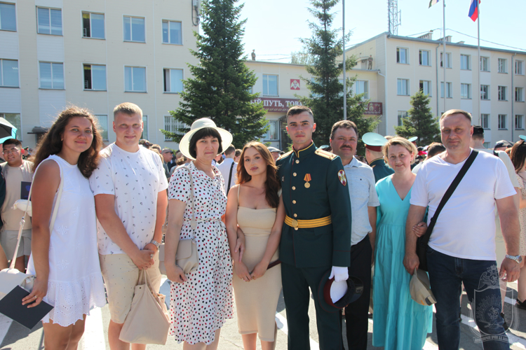 В Новосибирском военном институте состоялся 48-й выпуск молодых офицеров
