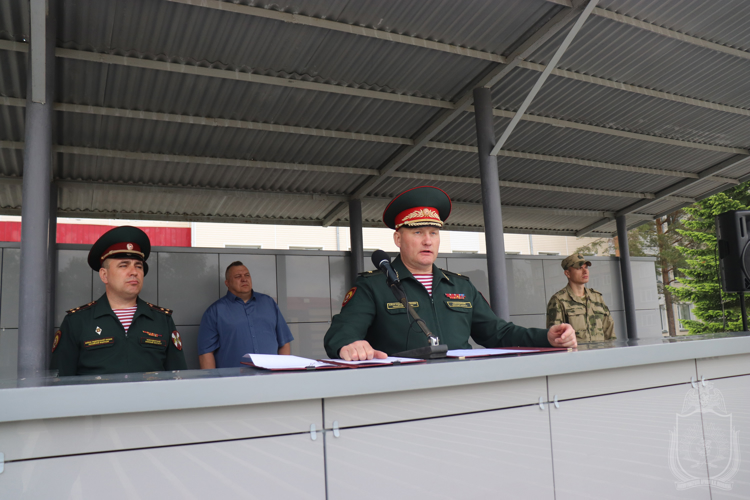 В военном институте провели мероприятия по случаю  празднования Дня России