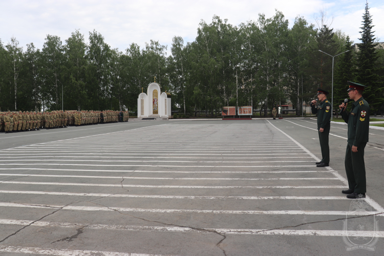 В военном институте провели мероприятия по случаю  празднования Дня России