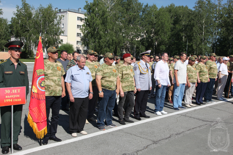 6 июля на территории Новосибирского военного института проведена встреча выпускников 1978, 1979, 1984, 1989, 1994, 1999, 2004 и 2009 годов