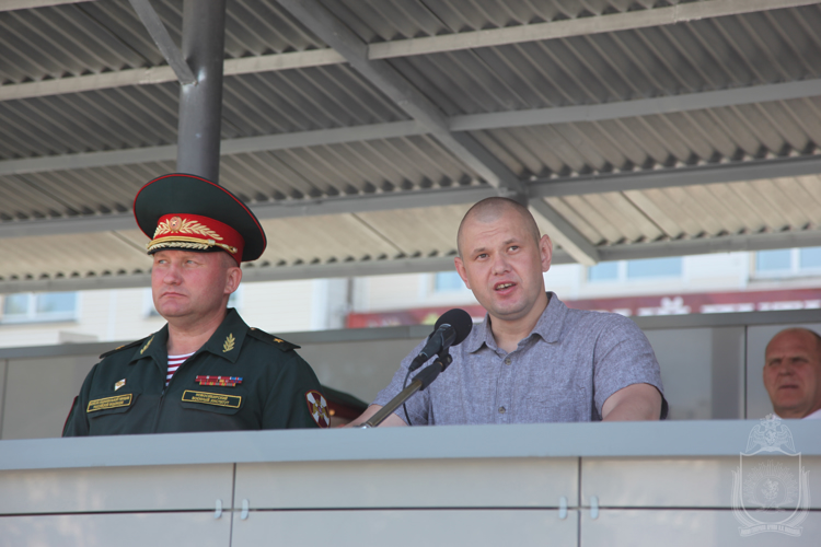 6 июля на территории Новосибирского военного института проведена встреча выпускников 1978, 1979, 1984, 1989, 1994, 1999, 2004 и 2009 годов