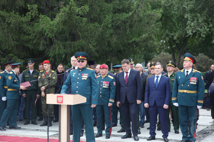 Курсанты Новосибирского военного института   приняли присягу на верность своей Родине