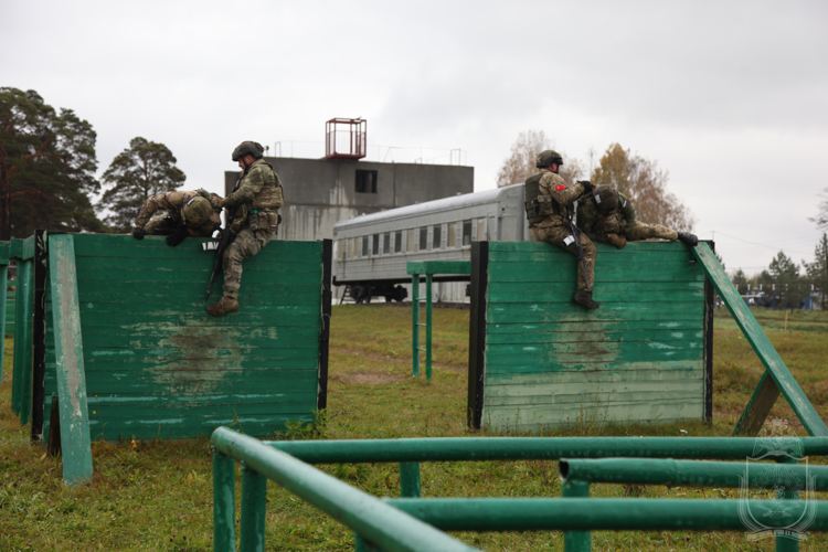 На базе учебного центра Новосибирского военного института прошел Открытый Кубок Губернатора Новосибирской области по практической стрельбе 