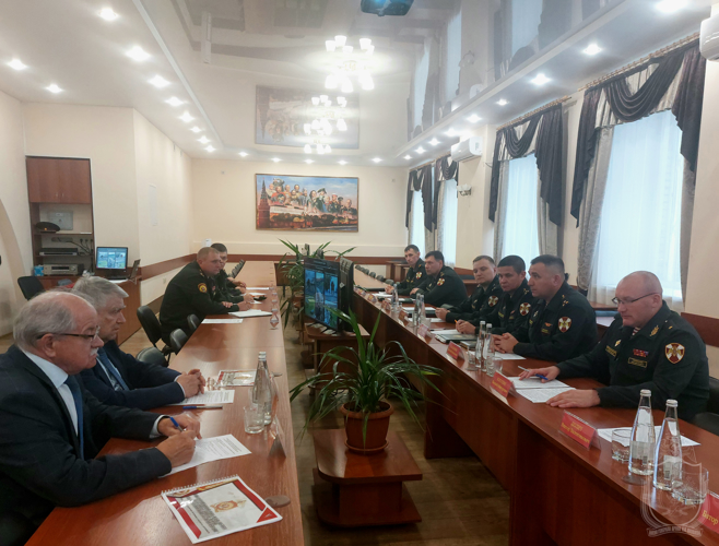 Проведена рабочая встреча командования военного института и президиума Сибирского отделения Российской Академии Наук