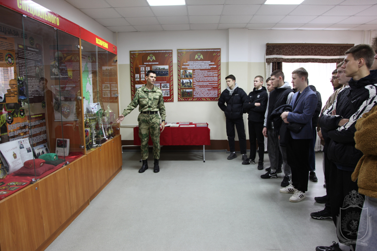 В Новосибирском военном институте прошел День открытых дверей
