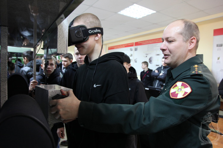 В Новосибирском военном институте прошел День открытых дверей