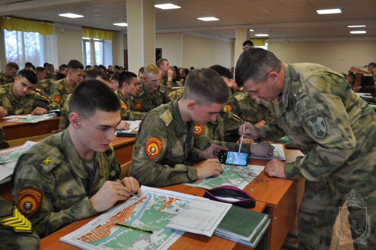 В военном институте проводится учебно-методический сбор по направлению военная топография