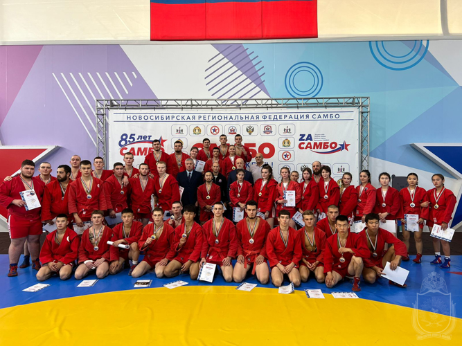 В спортивном комплексе «Сибирская академия самбо» прошел Чемпионат Новосибирской области по самбо среди мужчин