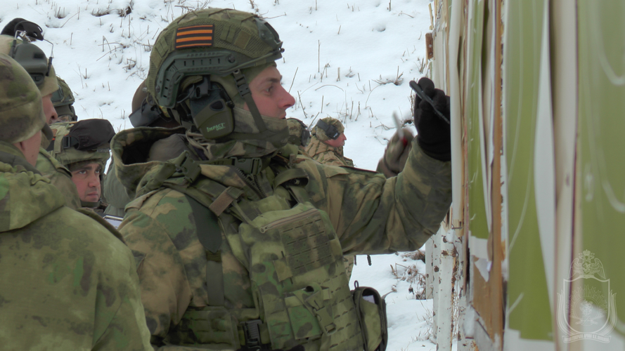 С офицерами военного института проведены учебно-методические сборы по тактико-огневой подготовке